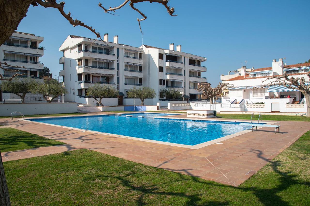 Casa Blanca Beach Apartment Torredembarra Kültér fotó